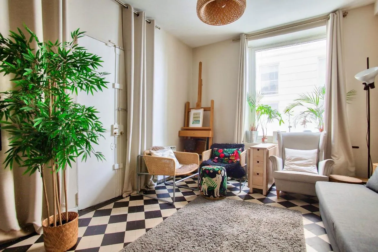 Cozy 1 Mezzanine & 1Bedroom Louvre Moulins Free Netflix Paris France
